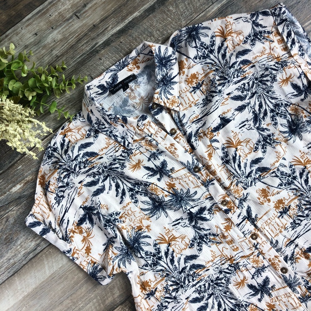 Moa Moa • Hawaiian Buttoned Shirt